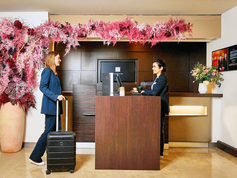 Novotel Paris La Defense Hotel — photo 4
