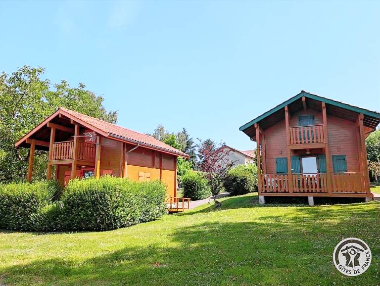 Gite with patio — photo 2