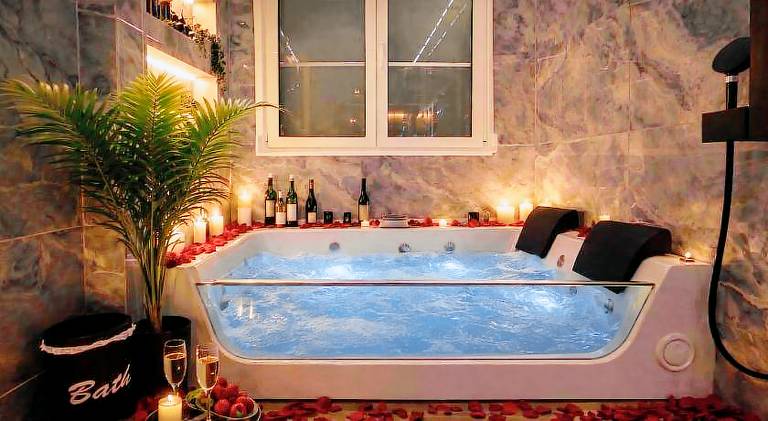Modern Bohemian Suites ATHENS -- AVM in Athens