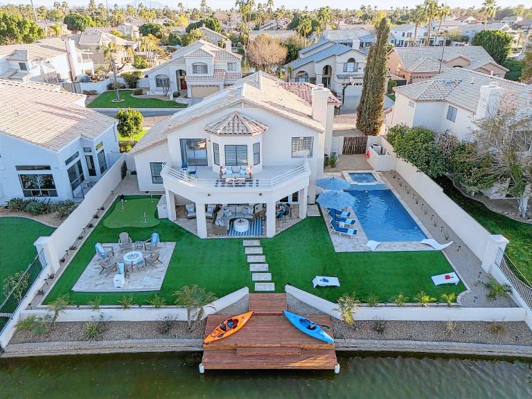 House  Gilbert