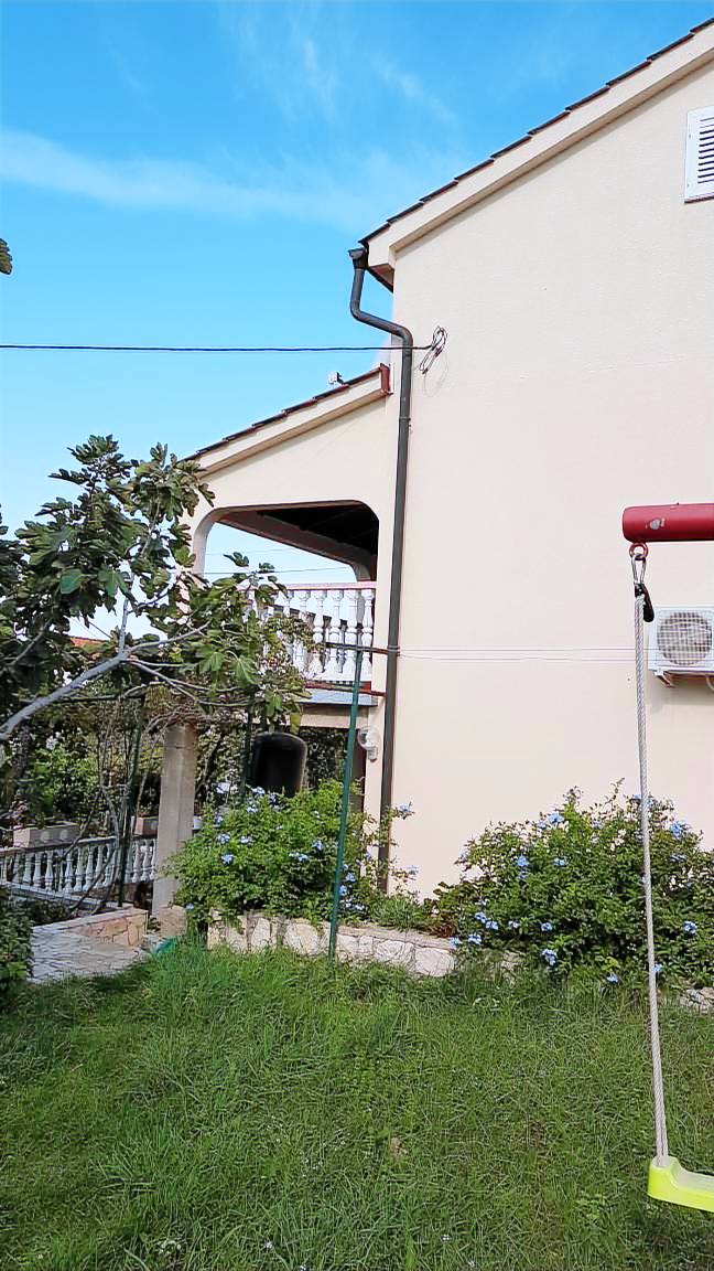 Fully equipped wonderful holiday apartment with terrace, barbeque & yard | Pets are welcome — photo 4