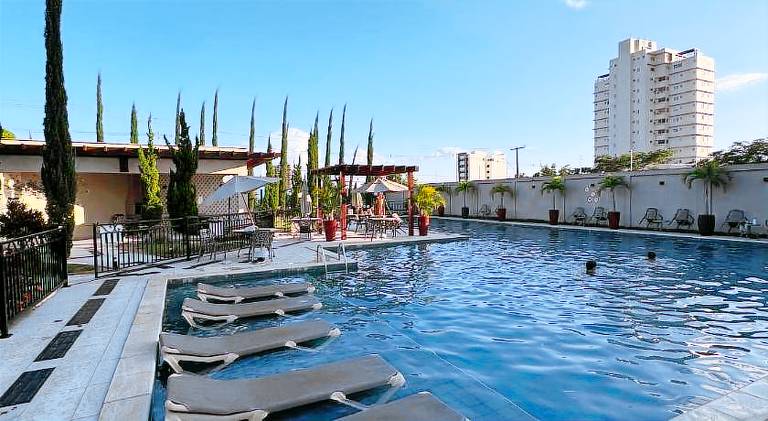 Apartment with pool in Vitoria da Conquista