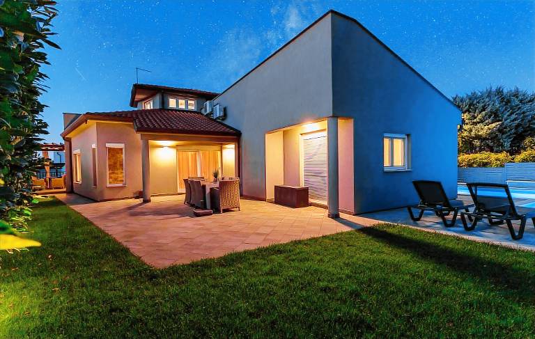 Beautiful apartment with pool & grill | Pets are welcome — photo 3