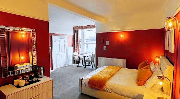 The Golden Lion Hotel — photo 4