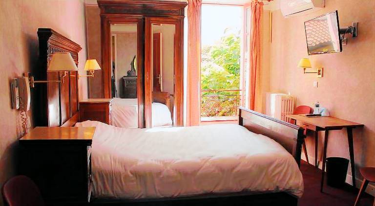 Hotel Le Commerce — photo 2