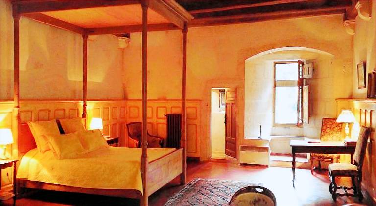Chateau de Saint Loup Guest House — photo 2