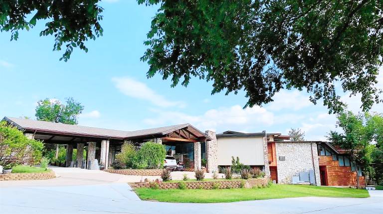 Wangshi Palace Bed and Breakfast in Oklahoma City, OK
