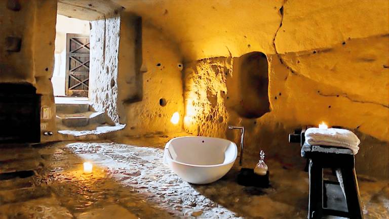 Ancient Grottone Cave Rental in the Basilicata Region, Southern Italy — photo 3
