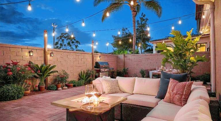 Fully equipped ample house with garden, hot tub & BBQ | Dogs allowed in Orange, CA