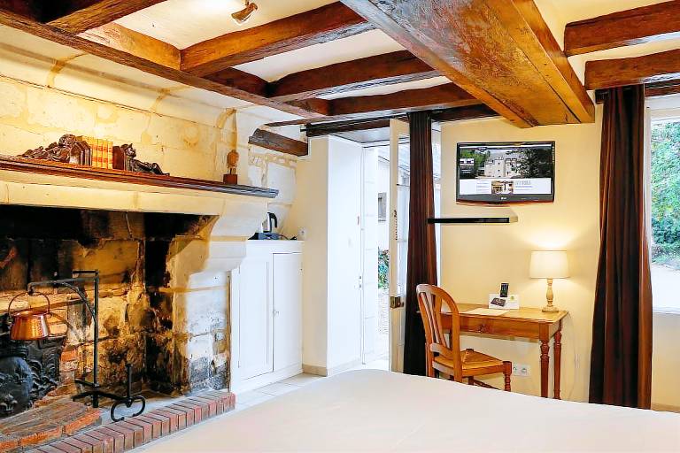Logis Manoir De La Giraudiere — photo 2