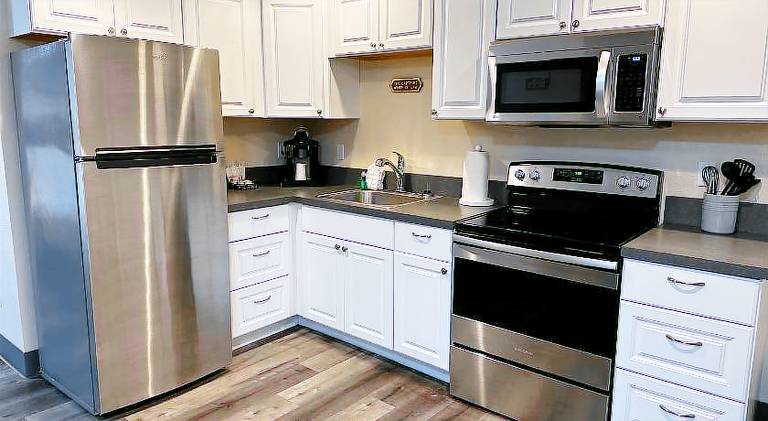 Rodeway Inn & Suites — photo 2