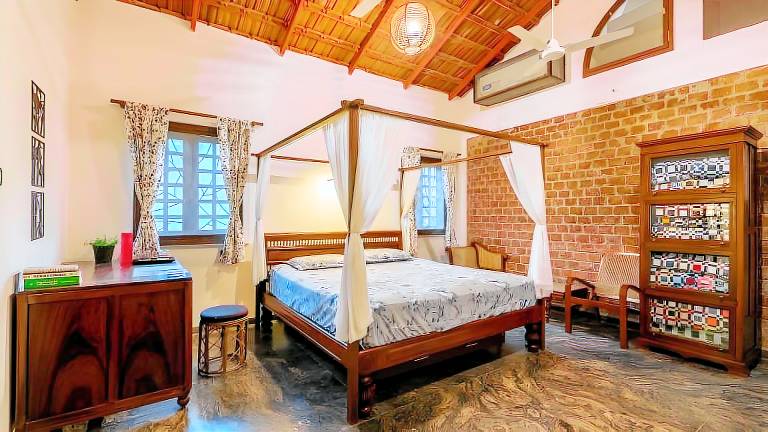 Fully equipped beautiful bungalow with pool, barbecue & yard | Water view | Suitable for remote work | Pets are welcome — photo 2