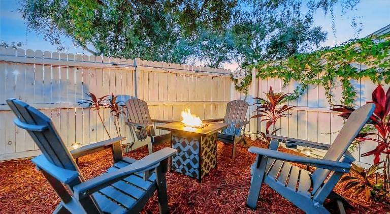 The Backyard Glampground - Camper Fire Pit & Games in Tampa, FL
