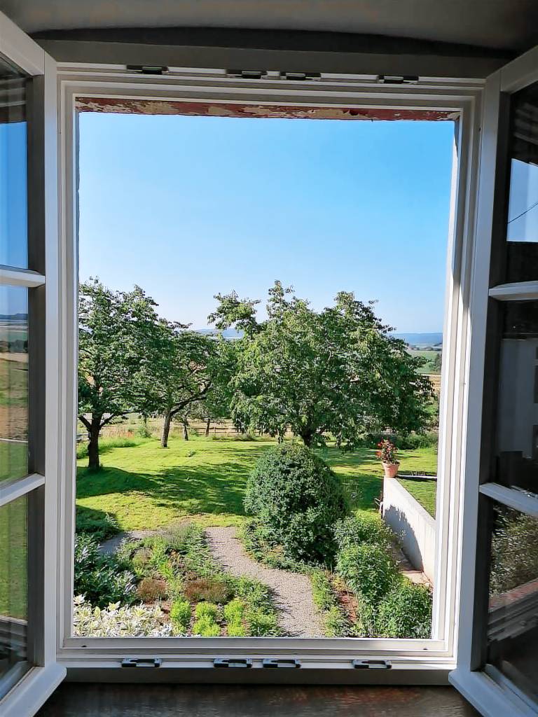 Vacation home with garden & terrace | Garden view — photo 4
