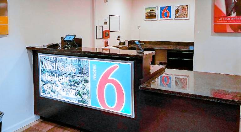 Motel 6 Burlington, WA — photo 4