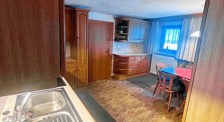 House with 6 rooms for 13 persons — photo 4