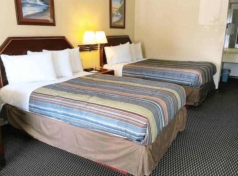 Nola Inn — photo 2