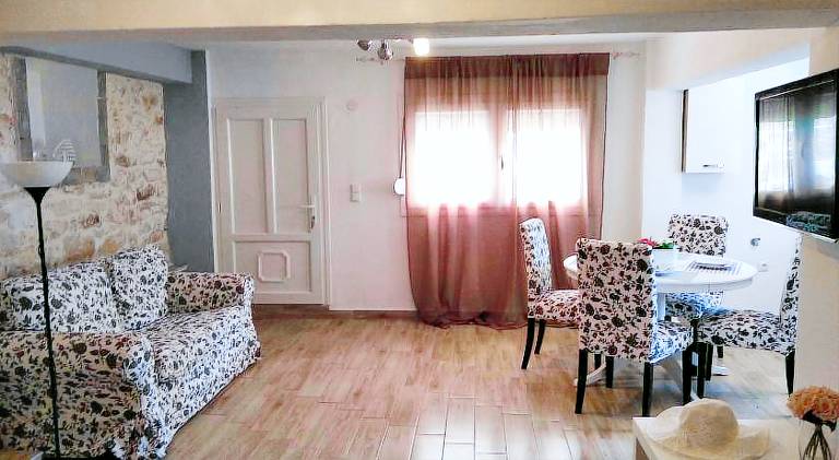 House with terrace, BBQ & yard | Good for workation | Pets allowed — photo 4
