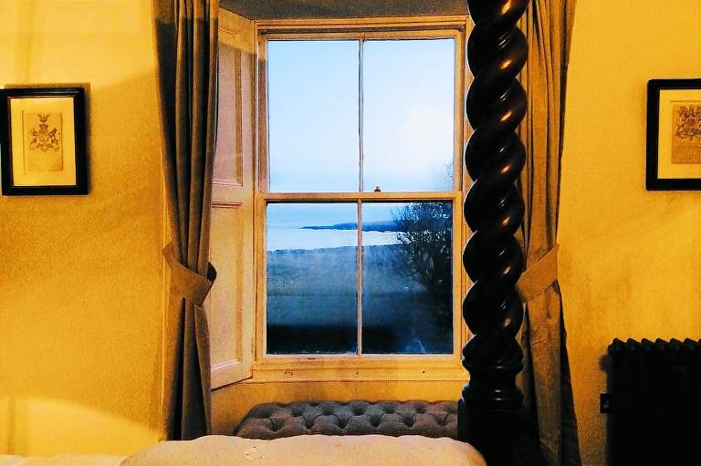 Bed & Breakfast  Saint Mary's