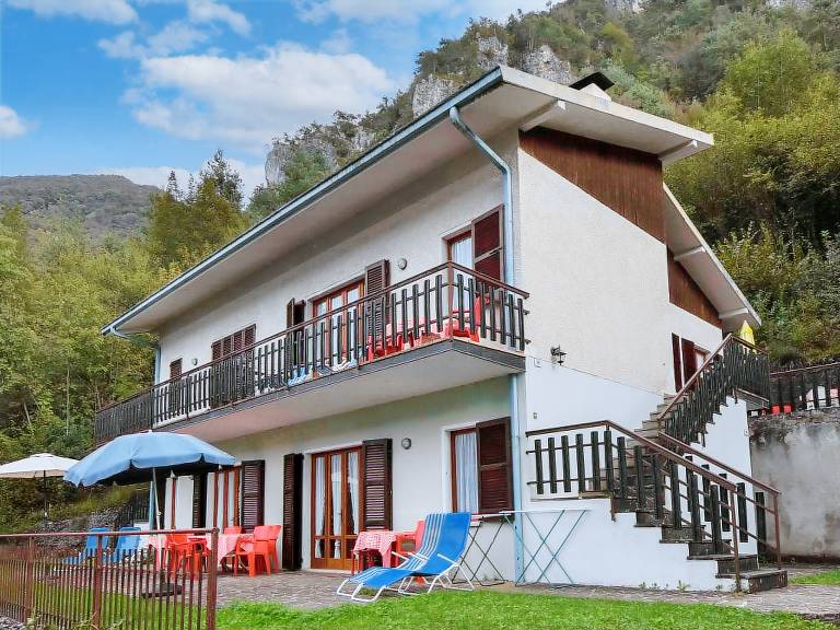 Ferienwohnung  Idro