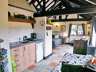 Children-friendly charming cottage with yard | Pet-friendly — photo 3