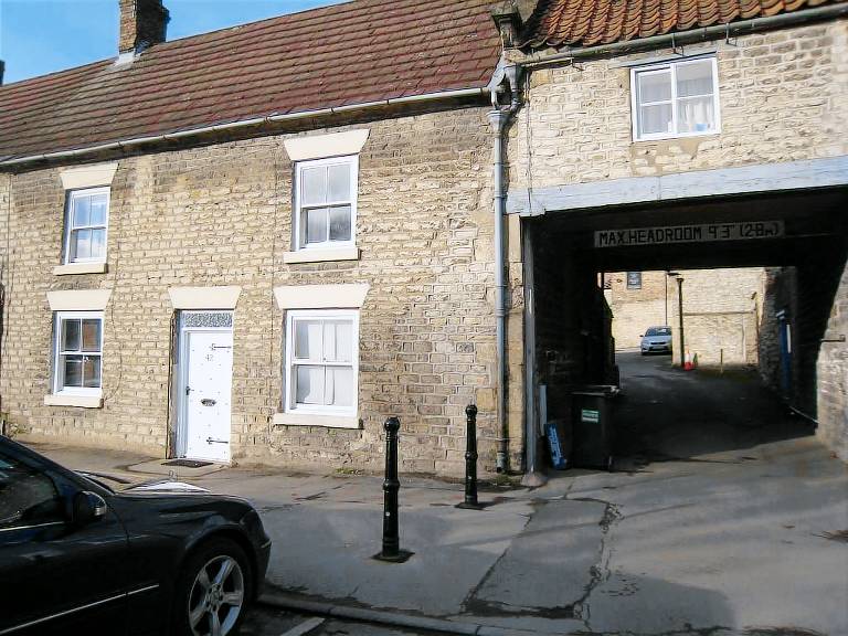 Cottage Pickering