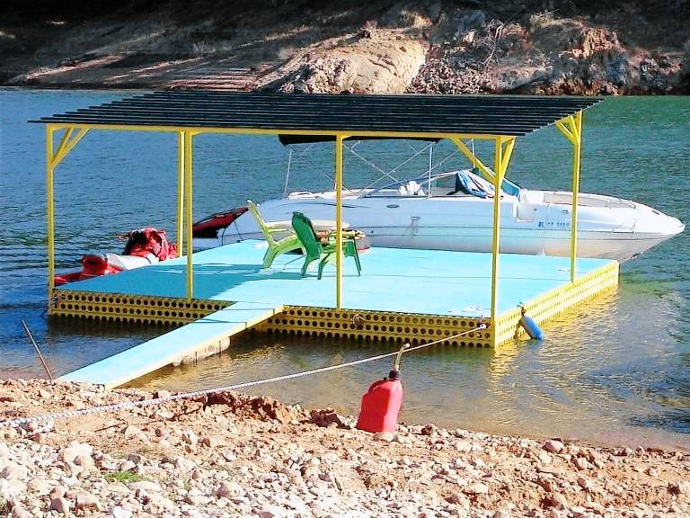 House Lake Nacimiento