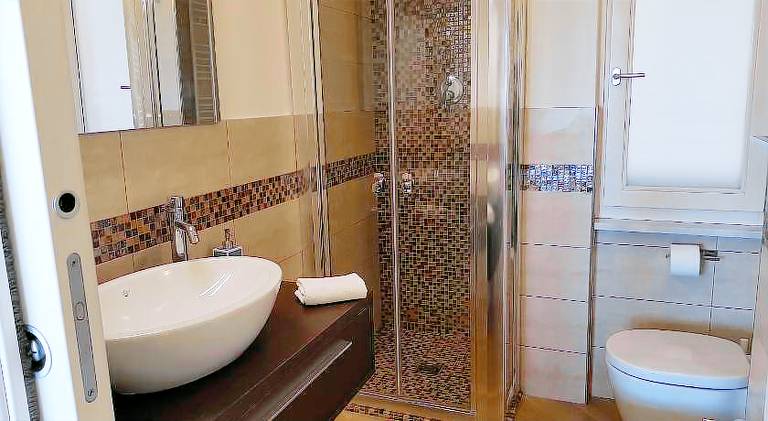 Holiday apartment with 2 rooms for 5 persons — photo 2