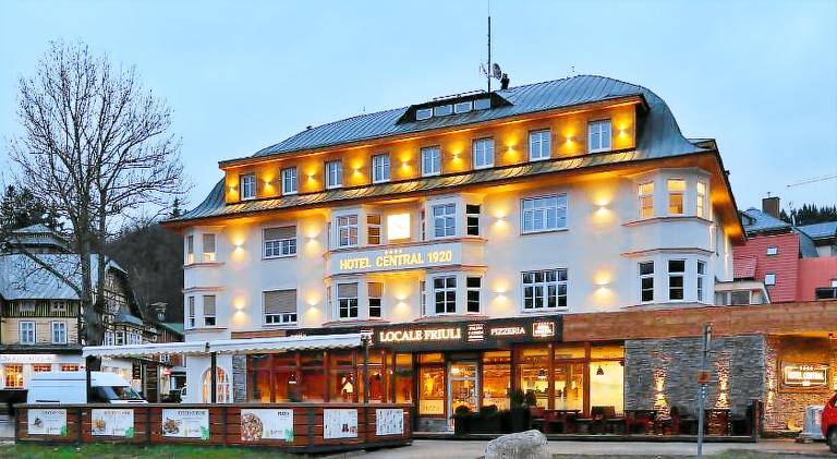 Hotel Central 1920 in Spindleruv Mlyn