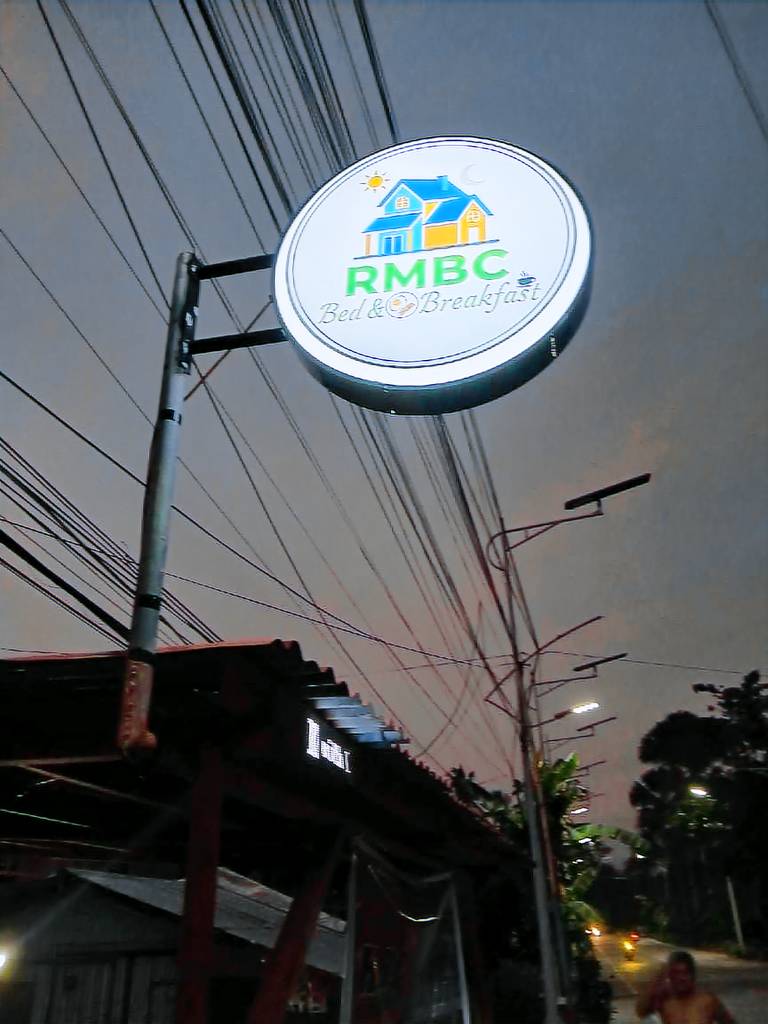 RMBC Beds and Breakfast in Moalboal