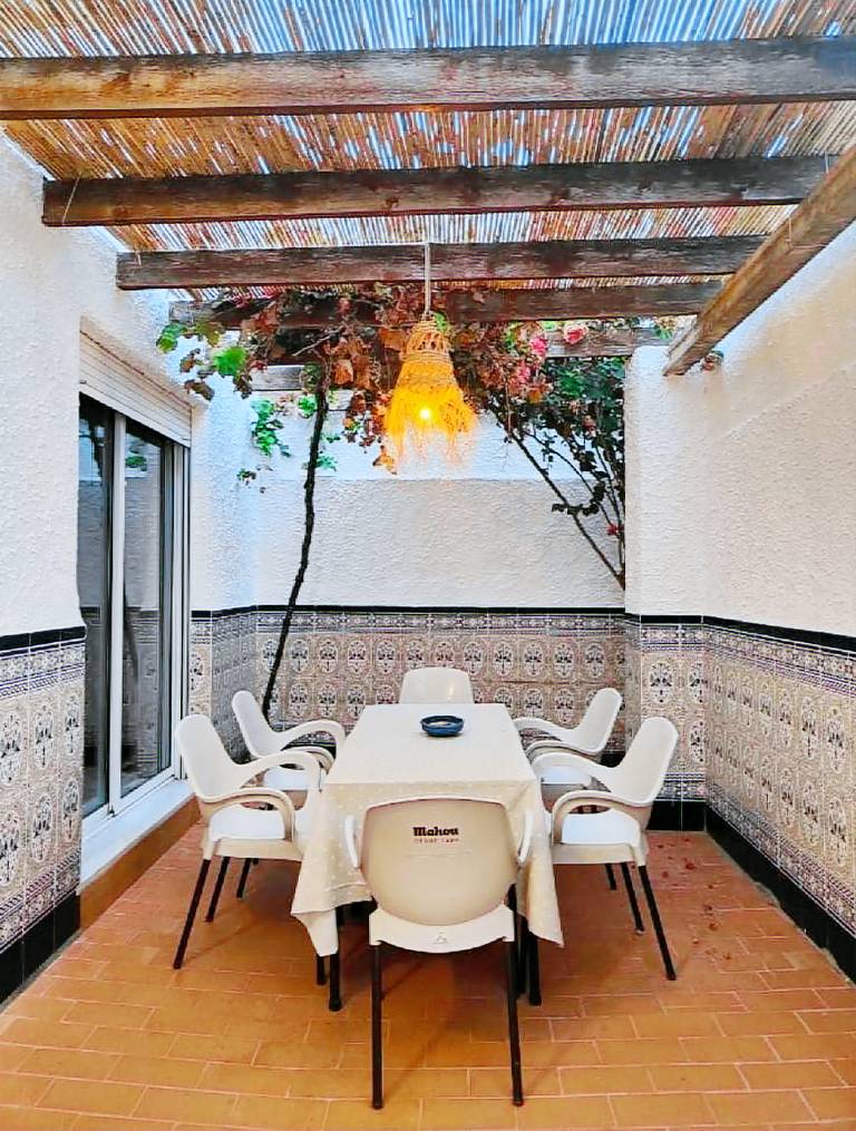 Vacation home with patio & garden | Perfect for remote work — photo 5