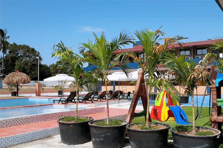 Express Inn Coronado Hotel & Camping