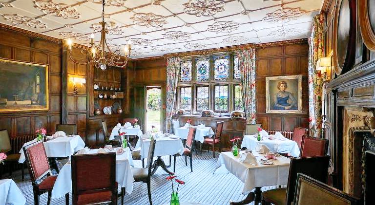 Ockenden Manor Hotel & Spa — photo 4