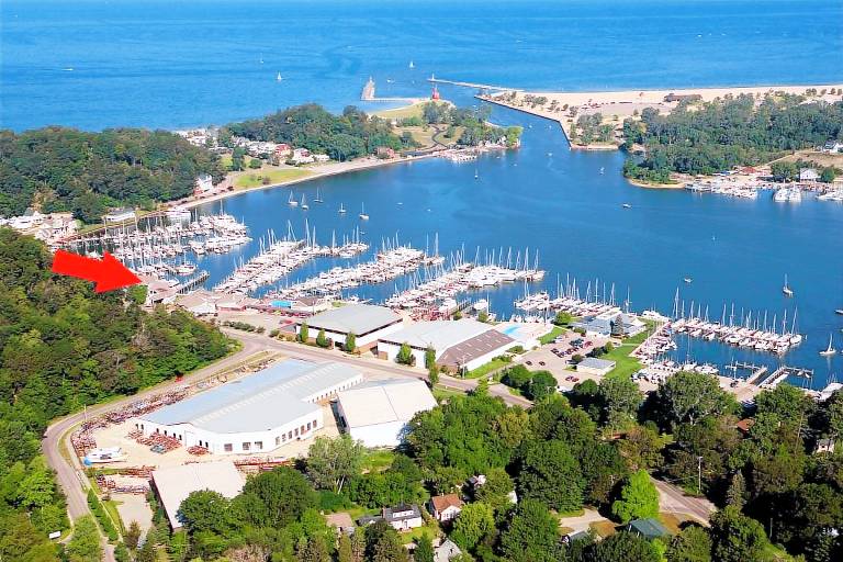 Accommodation Park Township