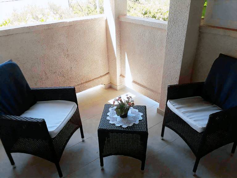 Holiday apartment with terrace — photo 5