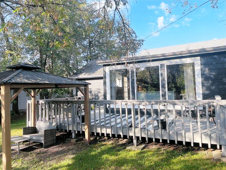 Cabin  Gimli