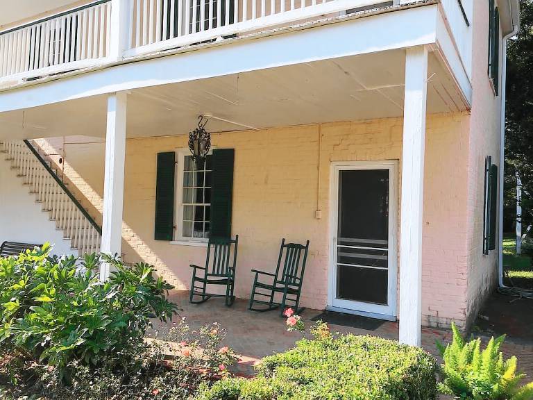 House Natchez