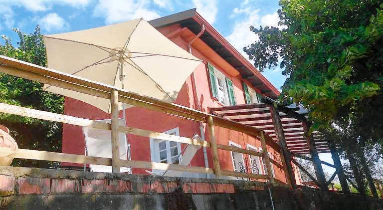House with 2 rooms for 4 persons in Vezzano Ligure