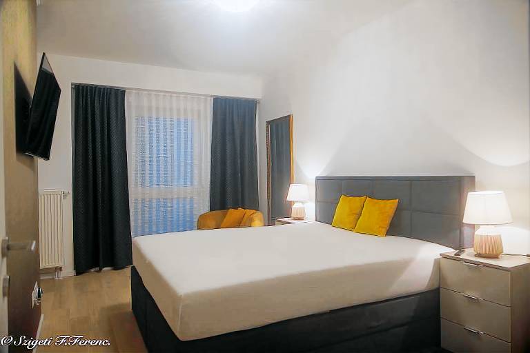 Apartment Sleeps 4 with Sea View — photo 3
