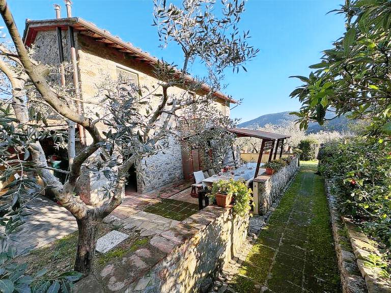 Casa Calci