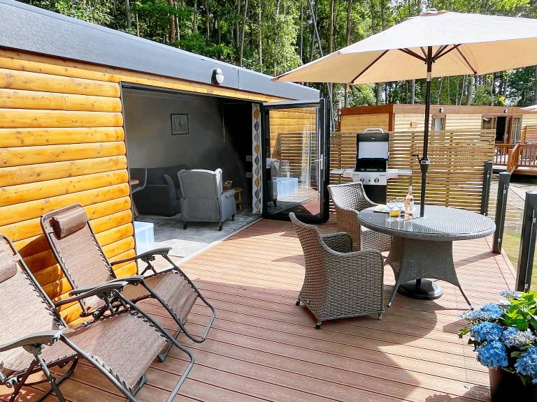 Lodge  Aughton