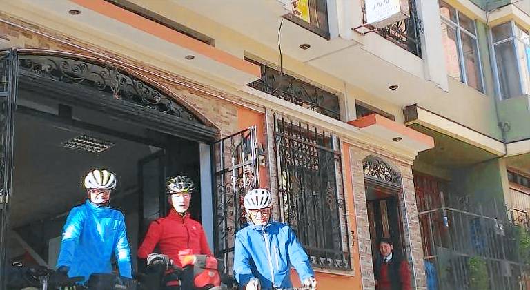 Hostal INTIS UTAWA Inn