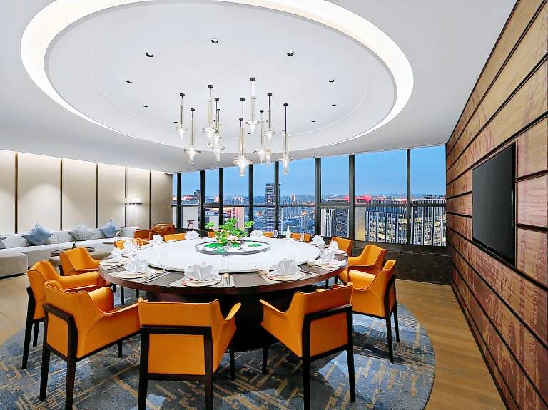 DoubleTree by Hilton Chengdu Riverside — photo 2