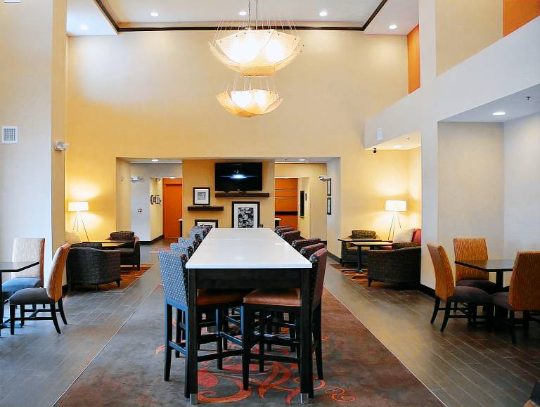 Hampton Inn & Suites Jamestown — photo 2