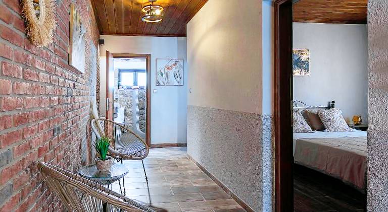 Vacation home with terrace — photo 3