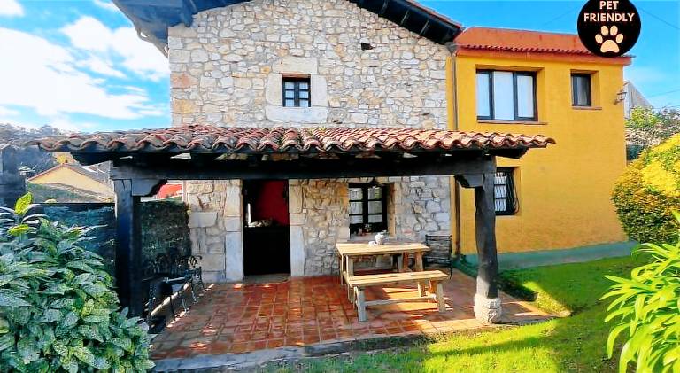Vacation home with 2 rooms for 5 persons in Llanes