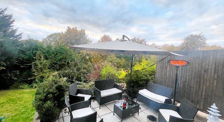279 m&sup2; Ferienhaus