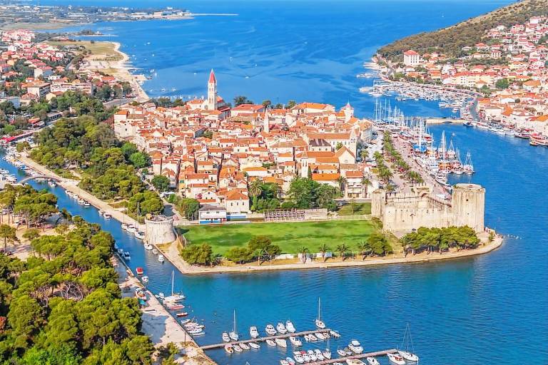 Ferienwohnung in Trogir mit Meerblick, Terrasse, Klimaanlage, W-LAN (3459-3) — photo 2