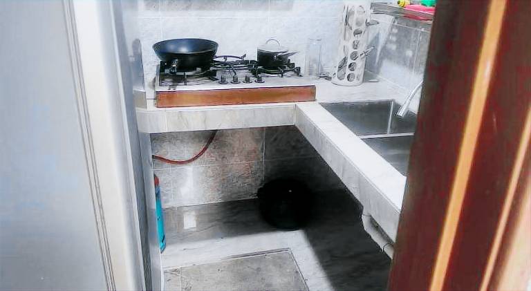 8号房有厕所厨房冰箱洗衣机 — photo 3