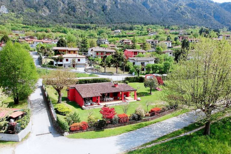 Villa  Idrosee